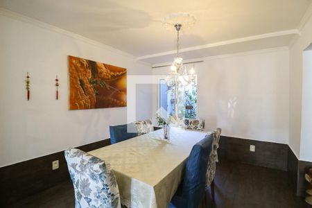 Sala de casa à venda com 3 quartos, 243m² em Partenon, Porto Alegre