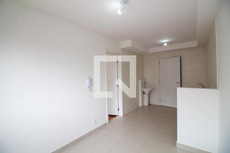 Sala de kitnet/studio para alugar com 1 quarto, 27m² em Jardim Caravelas, São Paulo