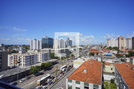 Sala - Vista de apartamento à venda com 3 quartos, 84m² em Vila Ipiranga, Porto Alegre