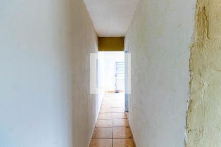 Corredor de casa para alugar com 2 quartos, 60m² em Vila Nhocuné, São Paulo