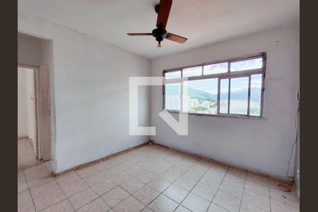 Sala de apartamento para alugar com 2 quartos, 66m² em Todos Os Santos, Rio de Janeiro