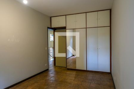 Quarto 2 de casa à venda com 5 quartos, 300m² em Paraíso, São Paulo