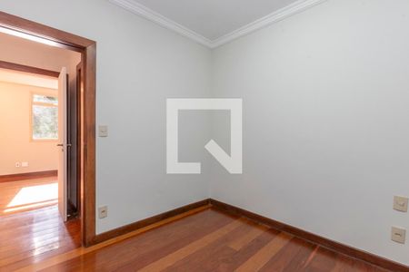 Quarto 1 de apartamento para alugar com 4 quartos, 145m² em Sion, Belo Horizonte