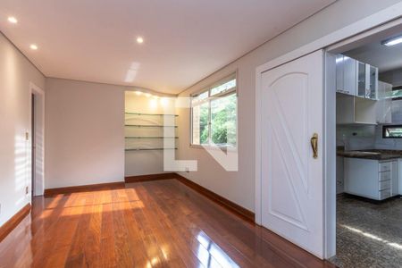 Sala de apartamento para alugar com 4 quartos, 145m² em Sion, Belo Horizonte