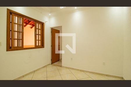 Casa à venda com 163m², 2 quartos e 5 vagasSala