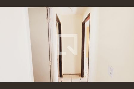 Corredor de apartamento à venda com 2 quartos, 40m² em Jardim Tupi, Jundiaí