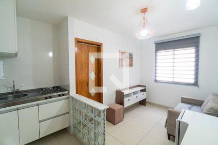 Sala/Cozinha de apartamento para alugar com 1 quarto, 25m² em Mirandópolis, São Paulo