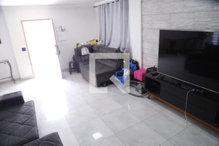 Sala de casa para alugar com 3 quartos, 400m² em Piqueri, São Paulo