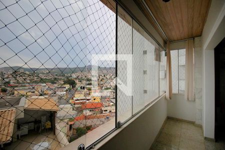 Varanda coberta de apartamento à venda com 3 quartos, 167m² em Horto Florestal, Belo Horizonte