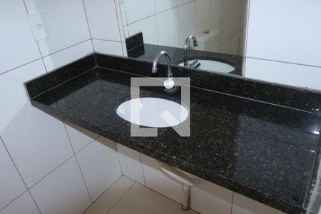 Banheiro de apartamento para alugar com 1 quarto, 37m² em Taguatinga Sul (taguatinga), Brasília