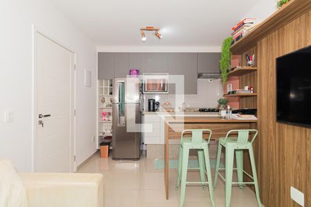 Sala e Cozinha de apartamento à venda com 1 quarto, 38m² em Vila Nivi, São Paulo