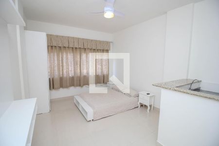 Quarto de kitnet/studio para alugar com 1 quarto, 30m² em Centro, Rio de Janeiro