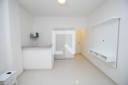 Quarto de kitnet/studio para alugar com 1 quarto, 30m² em Centro, Rio de Janeiro