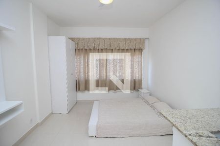 Quarto de kitnet/studio para alugar com 1 quarto, 30m² em Centro, Rio de Janeiro