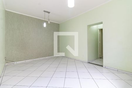 Sala de casa para alugar com 2 quartos, 85m² em Vila Firmiano Pinto, São Paulo