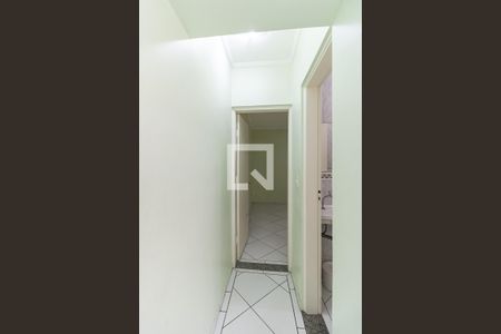 Corredor de casa para alugar com 2 quartos, 85m² em Vila Firmiano Pinto, São Paulo