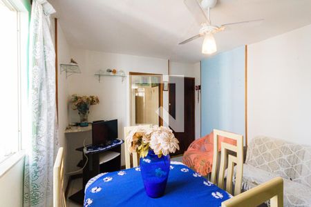 Sala de apartamento à venda com 3 quartos, 70m² em Vargem Pequena, Rio de Janeiro