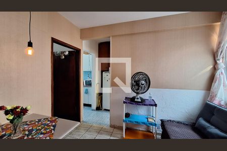 Sala de apartamento para alugar com 1 quarto, 52m² em Canto do Forte, Praia Grande