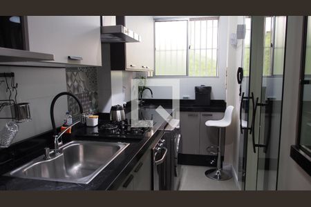 Cozinha e Área de Serviço de apartamento à venda com 2 quartos, 56m² em Vila Della Piazza, Jundiaí