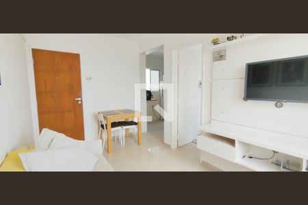 Sala de apartamento para alugar com 1 quarto, 42m² em Costa Azul, Salvador