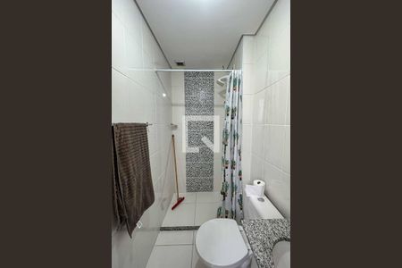 Banheiro de apartamento à venda com 1 quarto, 37m² em Parque Anhangüera, São Paulo