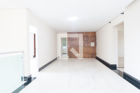 Casa de condomínio à venda com 580m², 4 quartos e 5 vagas Casa de condomínio à venda com 580m², 4 quartos e 5 vagassala 2