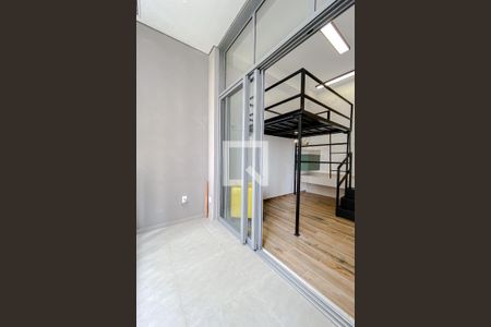 Varanda da Sala/Quarto de kitnet/studio à venda com 1 quarto, 25m² em Vila Mariana, São Paulo