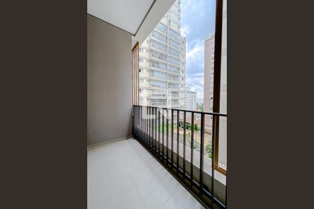 Varanda da Sala/Quarto de kitnet/studio à venda com 1 quarto, 25m² em Vila Mariana, São Paulo