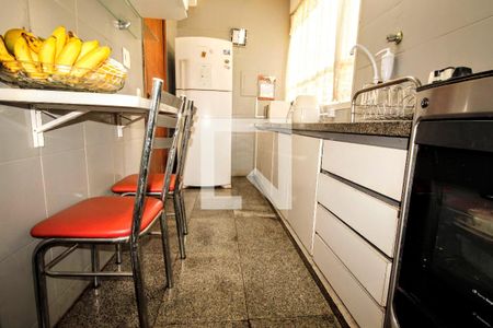Cozinha de apartamento à venda com 3 quartos, 106m² em Sion, Belo Horizonte