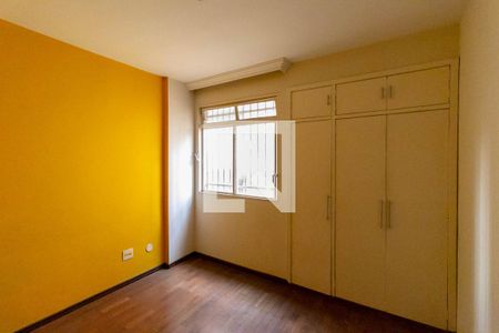 Quarto 1 de apartamento à venda com 4 quartos, 160m² em Santo Antônio, Belo Horizonte