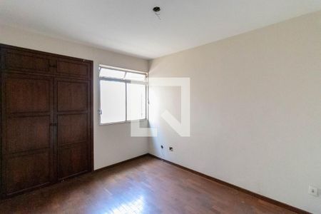 Quarto 2 de apartamento à venda com 4 quartos, 160m² em Santo Antônio, Belo Horizonte