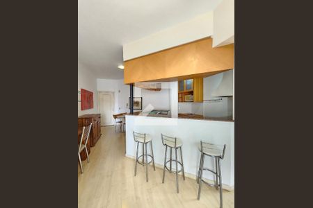 sala - cozinha americana de apartamento à venda com 1 quarto, 50m² em Funcionários, Belo Horizonte