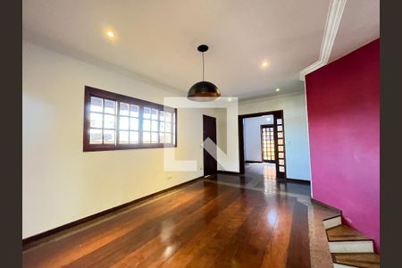 Sala de Estar de casa para alugar com 3 quartos, 180m² em Planalto Paulista, São Paulo