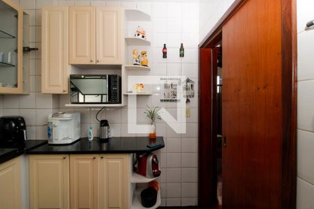 Cozinha de apartamento à venda com 3 quartos, 85m² em Palmares, Belo Horizonte