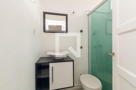 Banheiro de kitnet/studio para alugar com 1 quarto, 30m² em Higienópolis, São Paulo