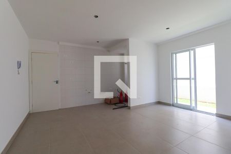 Sala de apartamento para alugar com 2 quartos, 75m² em Fazendinha, Curitiba