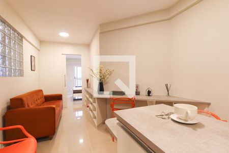Sala de apartamento para alugar com 1 quarto, 38m² em Centro, Curitiba