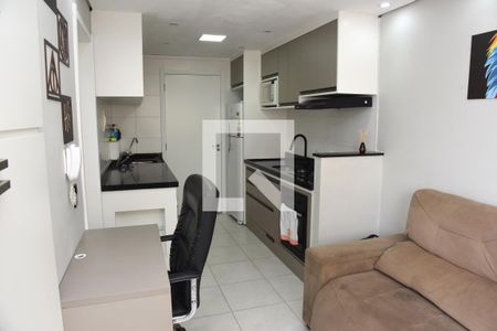 Sala/Cozinha de apartamento à venda com 1 quarto, 28m² em Jardim Prudência, São Paulo