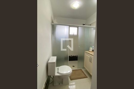Banheiro da Suíte 1 de casa de condomínio à venda com 4 quartos, 390m² em Alphaville, Santana de Parnaíba