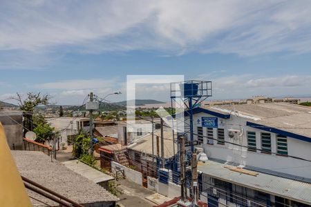 Vista de casa à venda com 3 quartos, 80m² em Vila Nova, Porto Alegre