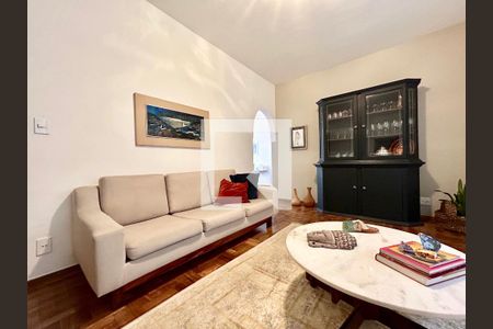 Apartamento à venda com 3 quartos, 109m² em Grajaú, Belo Horizonte