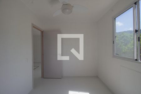 Quarto 1 de apartamento para alugar com 2 quartos, 43m² em Recreio dos Bandeirantes, Rio de Janeiro