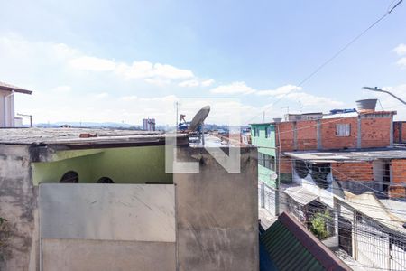 Vista de casa para alugar com 1 quarto, 50m² em Jardim Elvira, Osasco