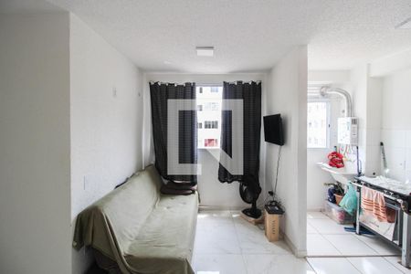 Sala de apartamento para alugar com 2 quartos, 48m² em Parque Sao Vicente, Belford Roxo