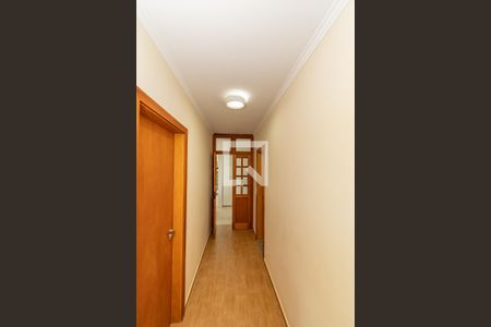 Casa à venda com 180m², 3 quartos e 2 vagas Casa à venda com 180m², 3 quartos e 2 vagasCorredor