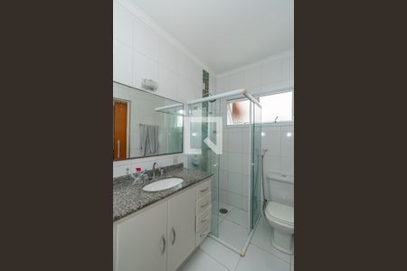 Casa à venda com 180m², 3 quartos e 2 vagas Casa à venda com 180m², 3 quartos e 2 vagasBanheiro da Suíte