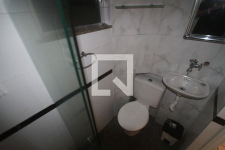 Banheiro de kitnet/studio à venda com 1 quarto, 55m² em Centro, Niterói