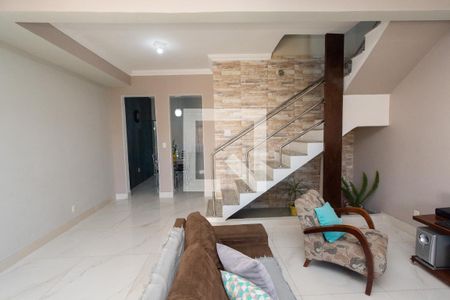 Sala de Estar de casa à venda com 3 quartos, 150m² em Eldorado, Contagem