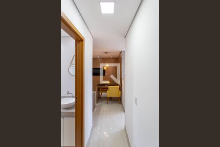 Corredor de apartamento para alugar com 2 quartos, 55m² em Manacás, Belo Horizonte