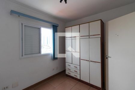 Quarto 1 de apartamento para alugar com 2 quartos, 60m² em Parque Novo Mundo, São Paulo